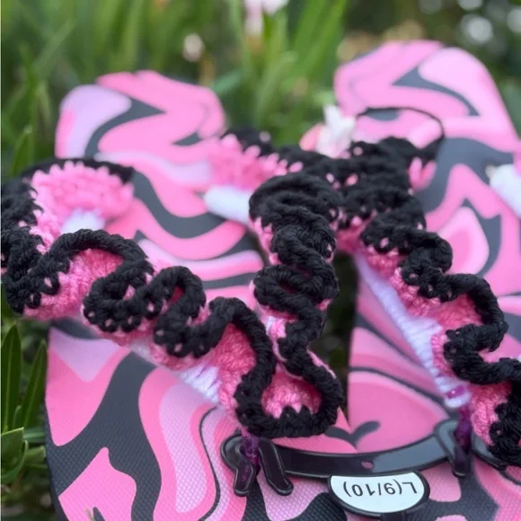 Vibrant Pink and Black Crochet Wavy Brim Hat | Flip Flops with Ruffles - Picture 6 of 12